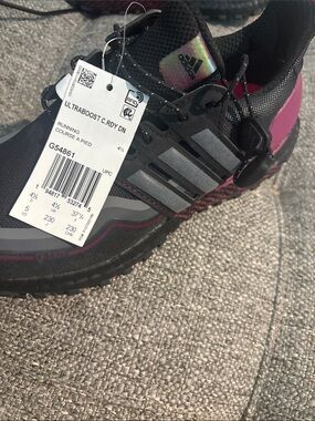 adidas Black and burgundy Running Shoe g54861 ultra boost c.rdy